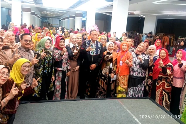 IPEMI Kota Bekasi Rajut Solidaritas dan Gerakkan Ekonomi Kreatif lewat Hari Batik Nasional